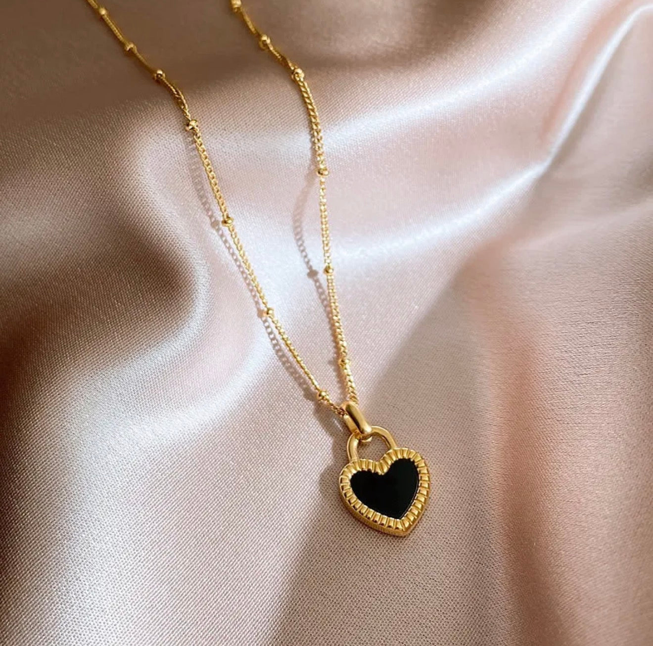 Day and Night Heart Set