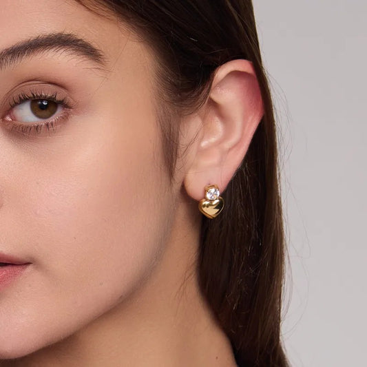 Solitaire Zircon Heart Studs