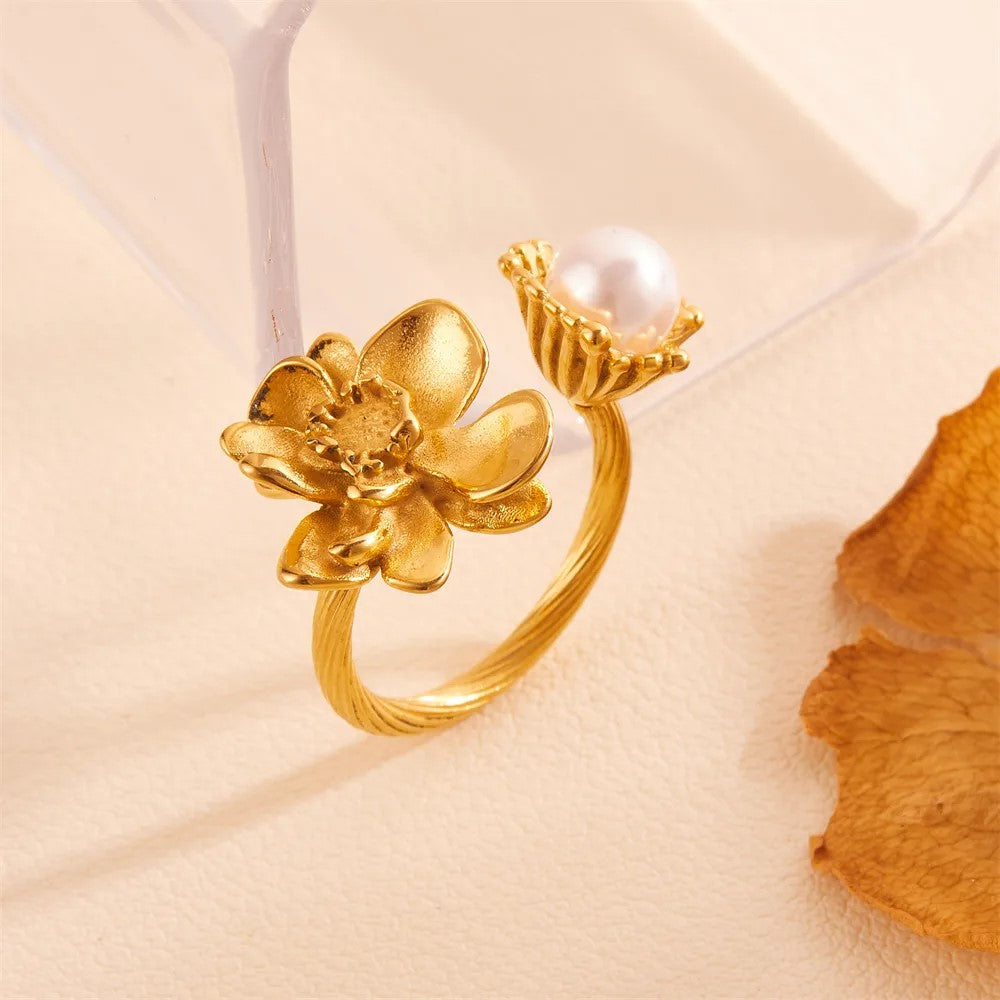 pearl floral ring