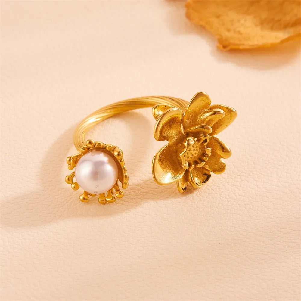 pearl floral ring