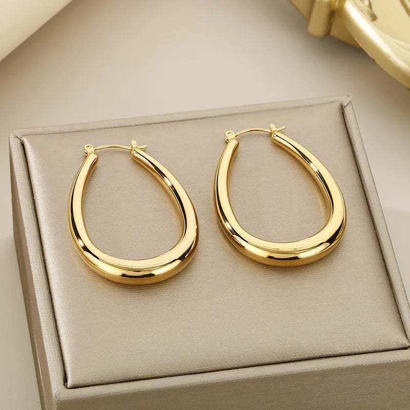 Oval cascade hoops