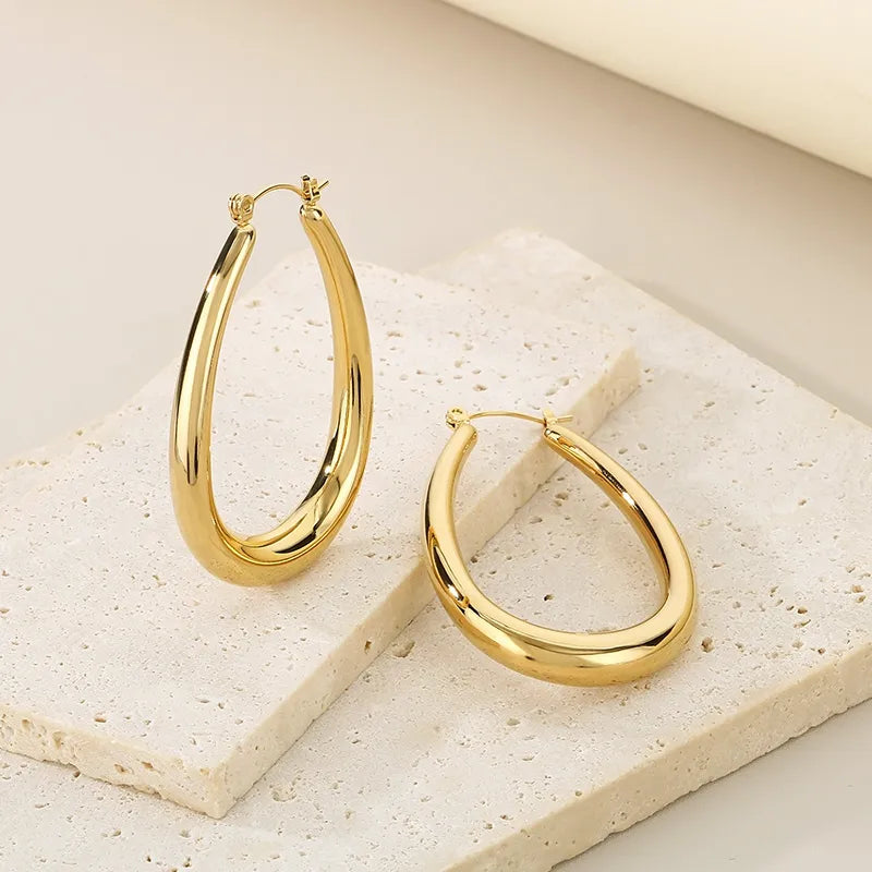 Oval cascade hoops