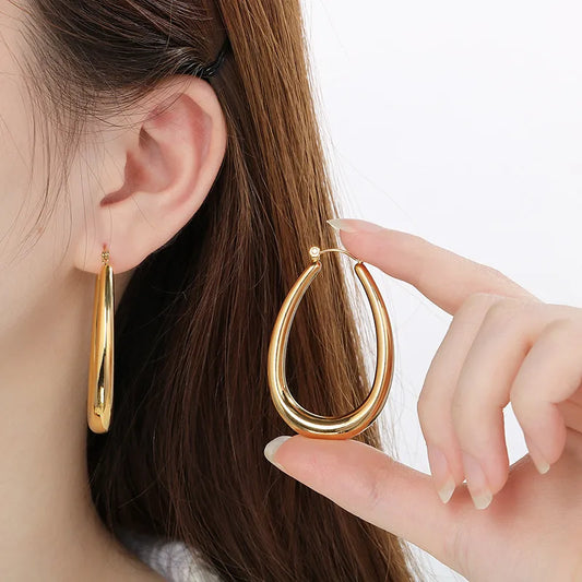 Oval cascade hoops