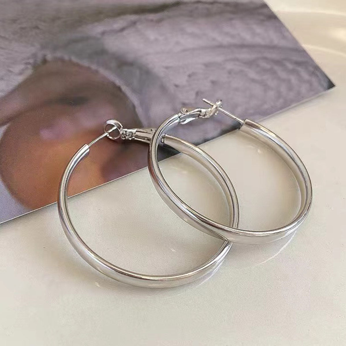 Circular Hoops Medium