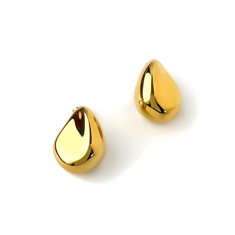 Sculpted waterdrop studs