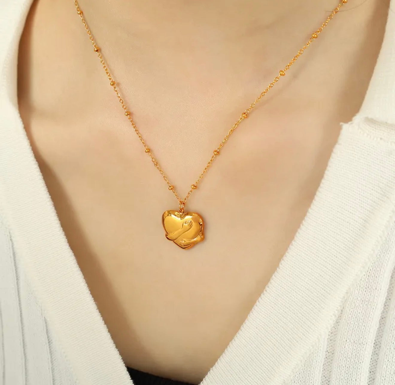 Heart Hug Necklace