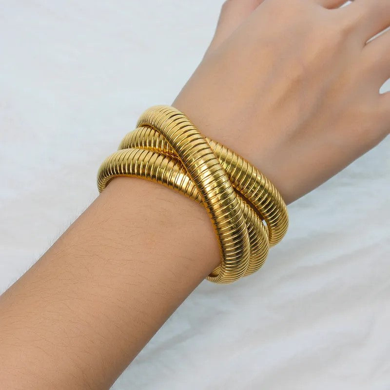 Triple layered Strechable Bracelet